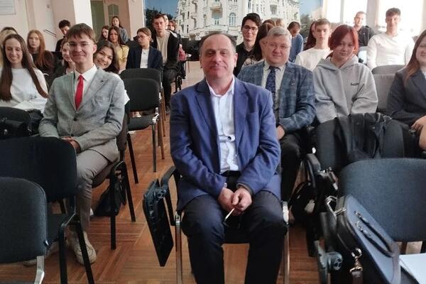 В ИСИР ЮФУ СОСТОЯЛАСЬ ПРОСВЕТИТЕЛЬСКАЯ ЛЕКЦИЯ РОССИЙСКОГО ОБЩЕСТВА «ЗНАНИЕ», ПОСВЯЩЕННАЯ ГЕРОЯМ МНОГОНАЦИОНАЛЬНОЙ РОССИИ